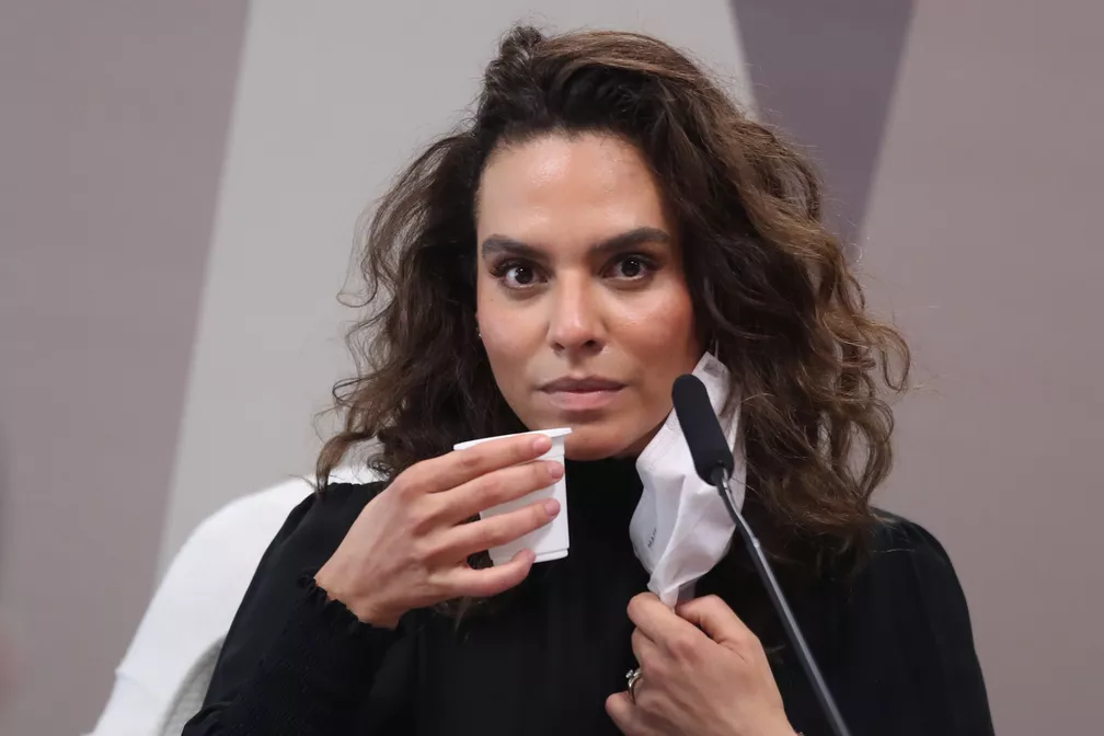 Luana Araújo: saiba quem é a infectologista que depôs na CPI